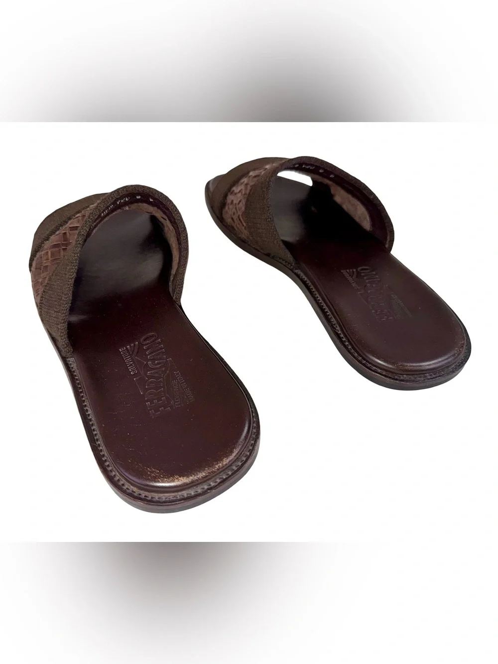 SALVATORE FERRAGAMO MENS SANDALS IN CHOCOLATE BROWN